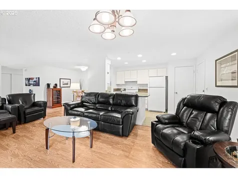 1724 NW 143rd Avenue Portland OR 97229