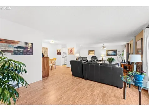 1724 NW 143rd Avenue Portland OR 97229