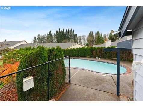 1724 NW 143rd Avenue Portland OR 97229