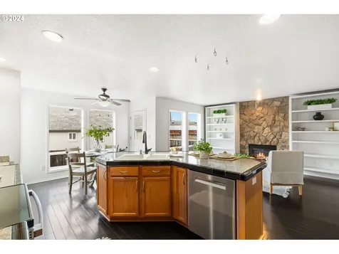 10225 NW 312th Place North Plains OR 97133