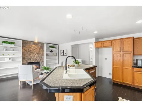 10225 NW 312th Place North Plains OR 97133