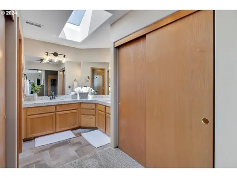 21908 Ne Lachenview Lane Fairview OR 97024