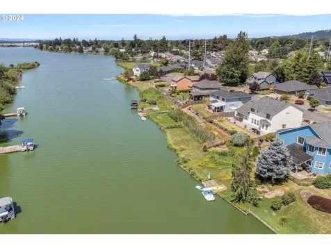 21908 Ne Lachenview Lane Fairview OR 97024