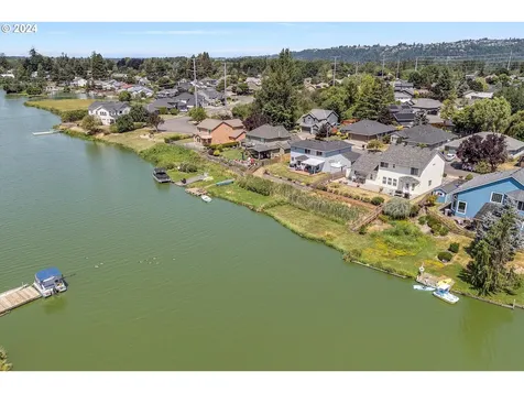 21908 Ne Lachenview Lane Fairview OR 97024