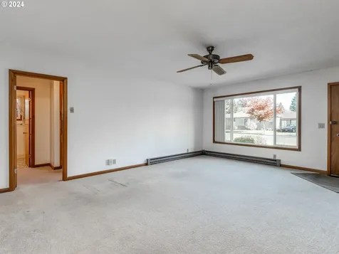 947 N Holly Street Canby OR 97013