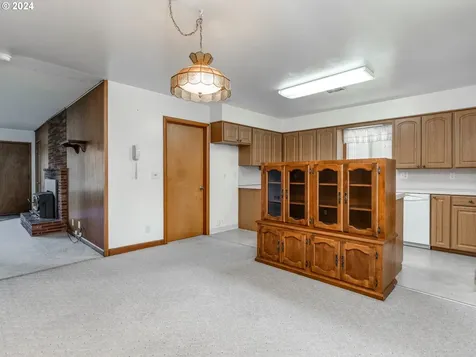 947 N Holly Street Canby OR 97013