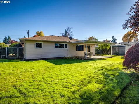 947 N Holly Street Canby OR 97013