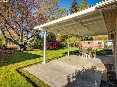 947 N Holly Street Canby OR 97013