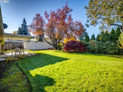 947 N Holly Street Canby OR 97013