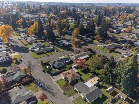 947 N Holly Street Canby OR 97013