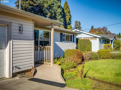 947 N Holly Street Canby OR 97013