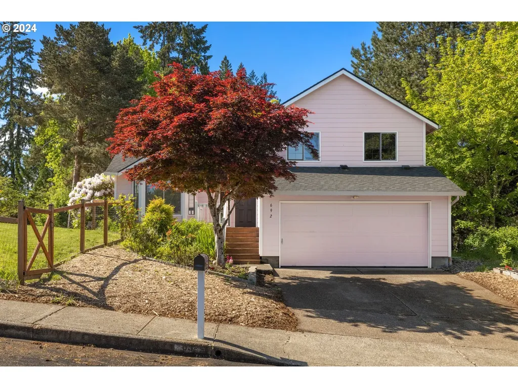692 Nw Queens Court Hillsboro OR 97124