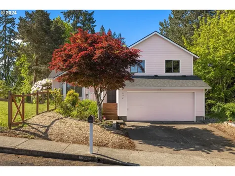692 Nw Queens Court Hillsboro OR 97124