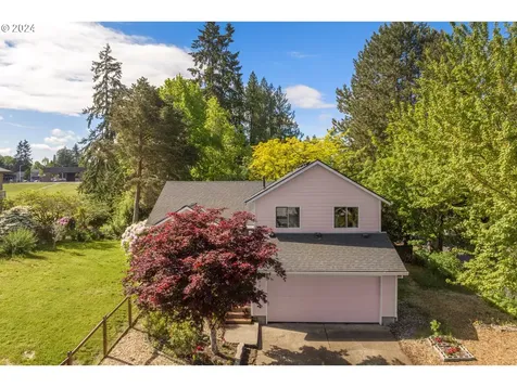 692 Nw Queens Court Hillsboro OR 97124