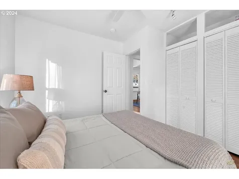 319 W 27th Street Vancouver WA 98660