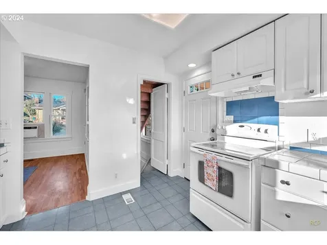 319 W 27th Street Vancouver WA 98660