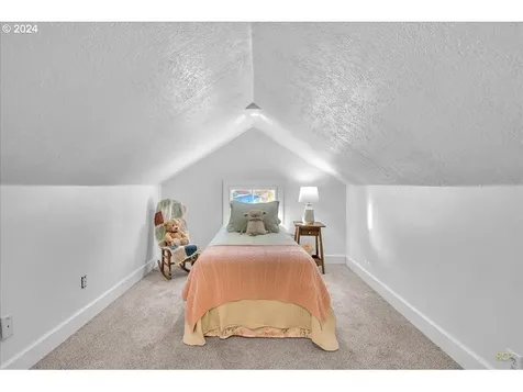 319 W 27th Street Vancouver WA 98660