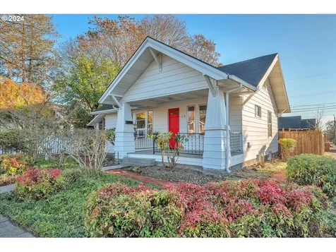 319 W 27th Street Vancouver WA 98660