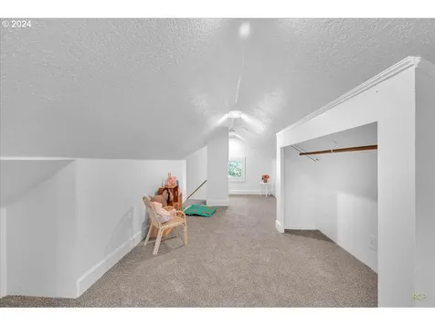 319 W 27th Street Vancouver WA 98660