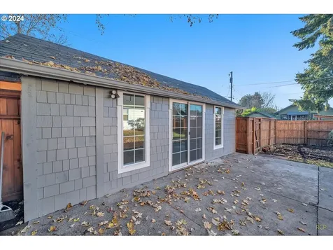319 W 27th Street Vancouver WA 98660