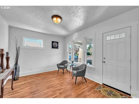 319 W 27th Street Vancouver WA 98660