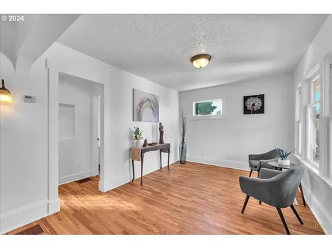 319 W 27th Street Vancouver WA 98660