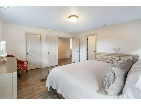 15405 NE 106th Street Vancouver WA 98682