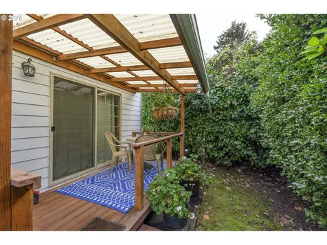 935 NE Cowls Street Mcminnville OR 97128