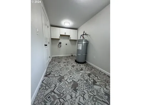 2320 Everett Avenue North Bend OR 97459
