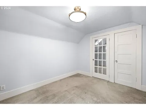 1961 SE 162nd Avenue Portland OR 97233