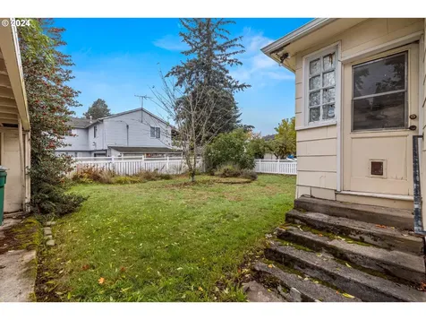 1961 SE 162nd Avenue Portland OR 97233