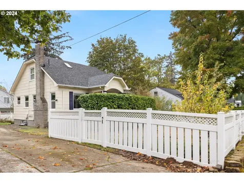 1961 SE 162nd Avenue Portland OR 97233