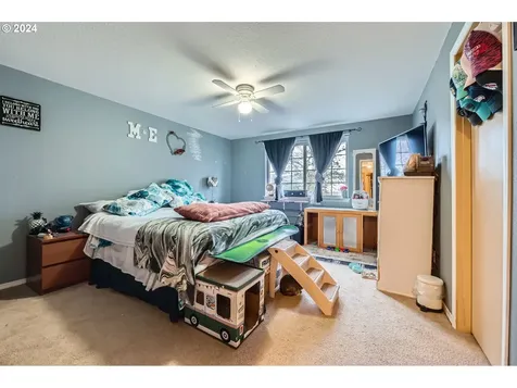 1101 W 33rd Way Vancouver WA 98660