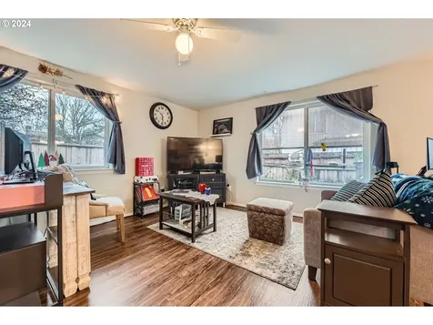 1101 W 33rd Way Vancouver WA 98660