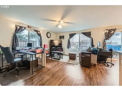 1101 W 33rd Way Vancouver WA 98660