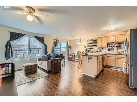 1101 W 33rd Way Vancouver WA 98660
