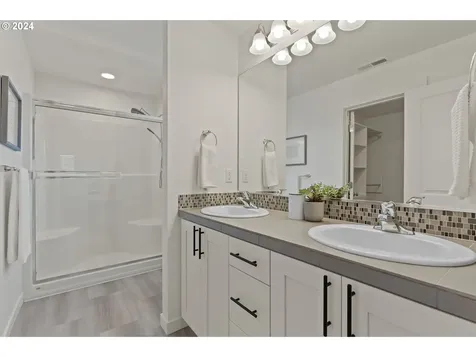 2941 S Ginger Street Cornelius OR 97113