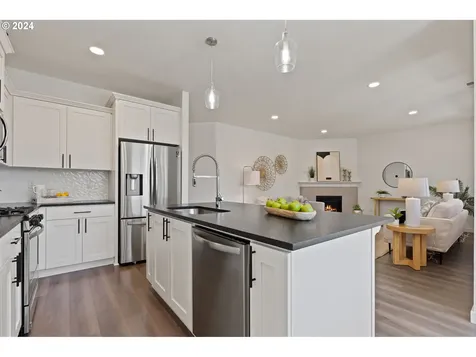 2941 S Ginger Street Cornelius OR 97113
