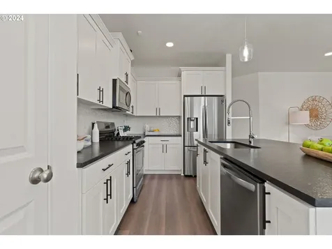 2941 S Ginger Street Cornelius OR 97113
