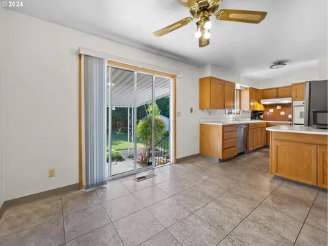 3607 NE 135th Avenue Portland OR 97230