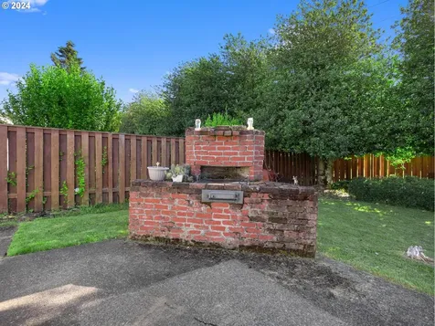 3607 NE 135th Avenue Portland OR 97230