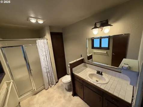 70772 Majestic Shores Road North Bend OR 97459
