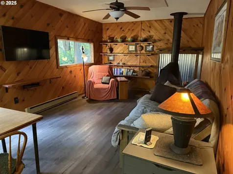 70772 Majestic Shores Road North Bend OR 97459