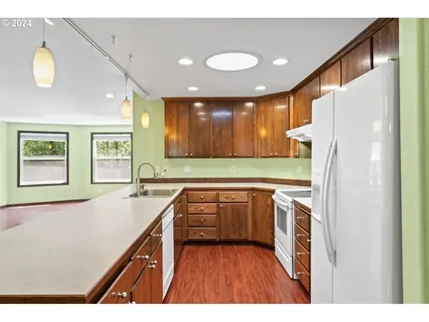 3866 Spruce Street Florence OR 97439