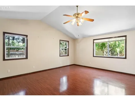 3866 Spruce Street Florence OR 97439