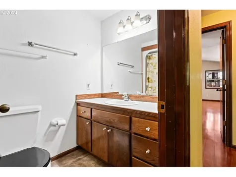3866 Spruce Street Florence OR 97439