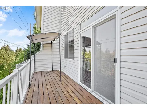 14827 SW Kraft Loop Portland OR 97223
