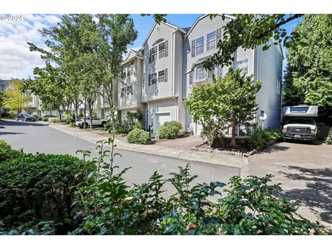 14827 SW Kraft Loop Portland OR 97223