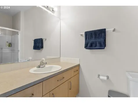 14827 SW Kraft Loop Portland OR 97223