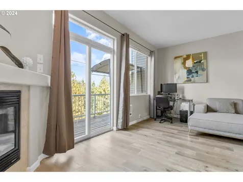14827 SW Kraft Loop Portland OR 97223